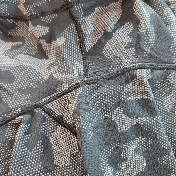 Lululemon Long Distance Short Sleeve - Picture 5 of 9